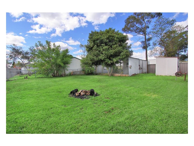 22 Earle Street, Doonside NSW 2767