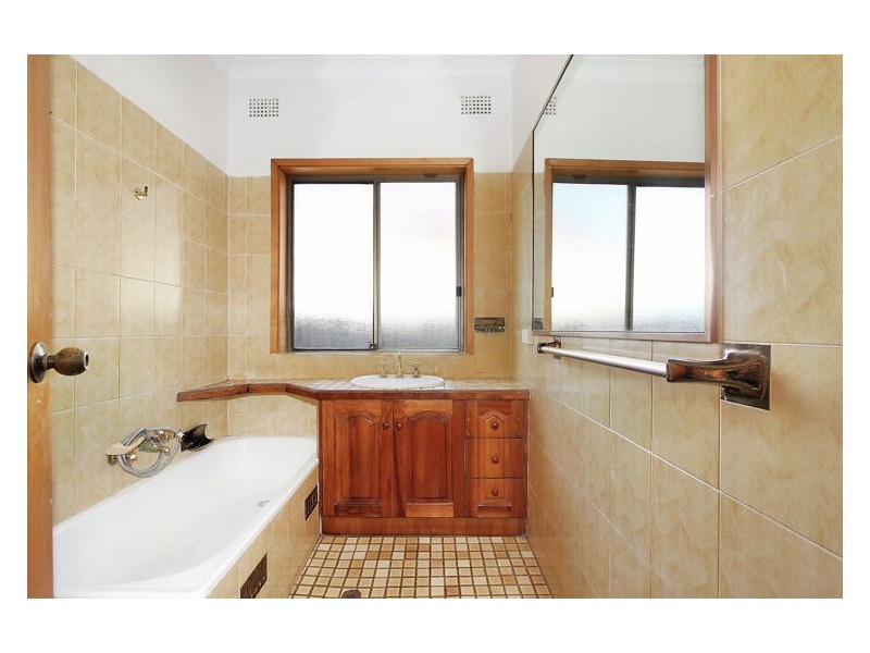 22 Earle Street, Doonside NSW 2767