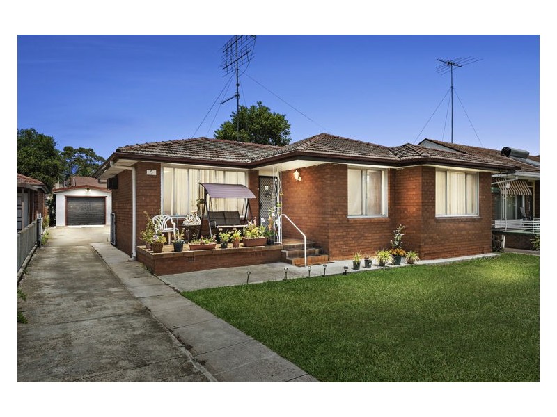 5 Lismore Street, Blacktown NSW 2148