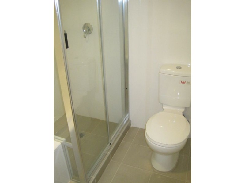 11/2-4  Fifth Ave,, Blacktown NSW 2148