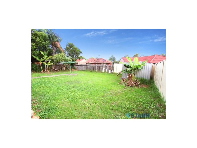 8 Birdwood Avenue, Doonside NSW 2767