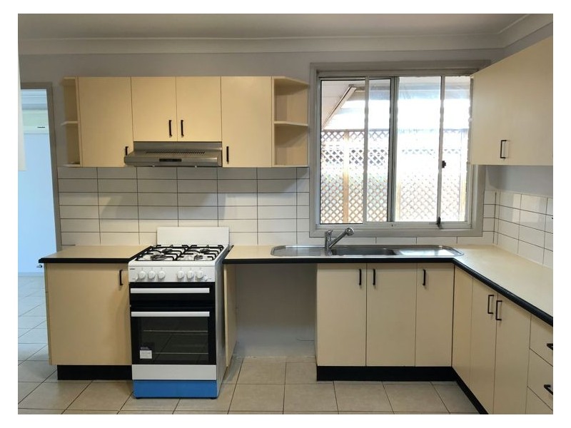 4 Alt Place, Doonside NSW 2767