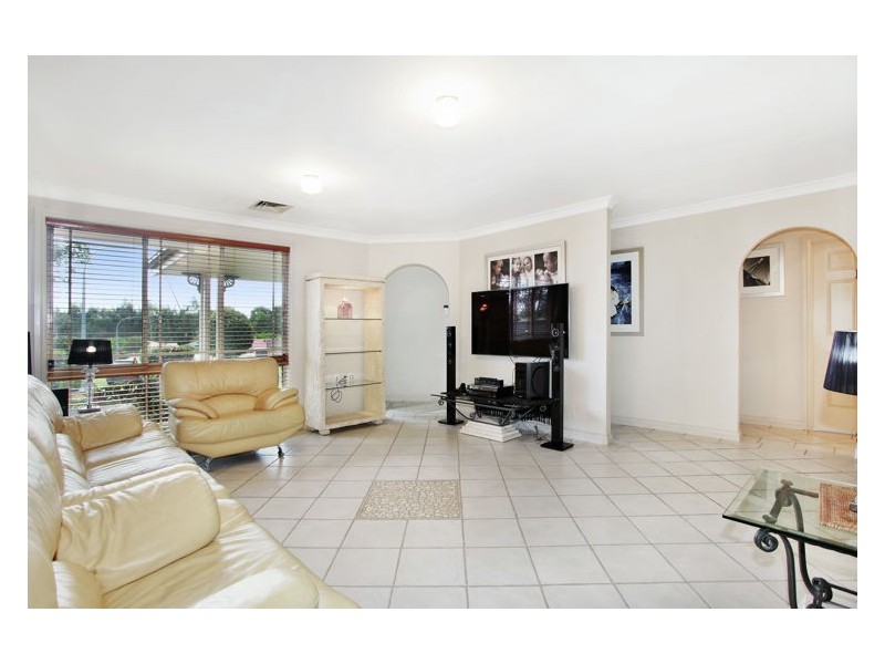 4 Van Bentum Place, Blacktown NSW 2148