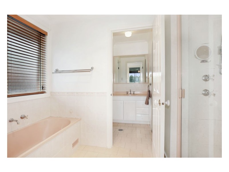 4 Van Bentum Place, Blacktown NSW 2148