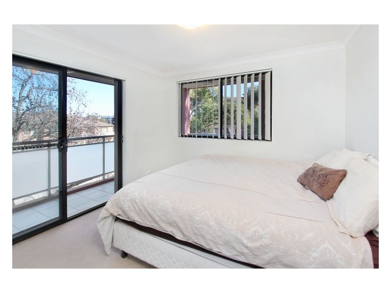 18/21 Bruce Street, Blacktown NSW 2148