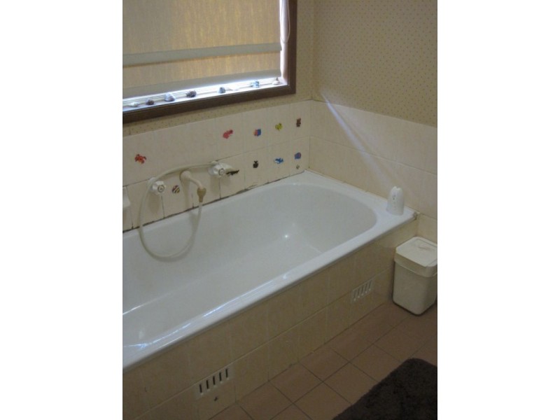 64  Myrtle Street,, Prospect NSW 2148