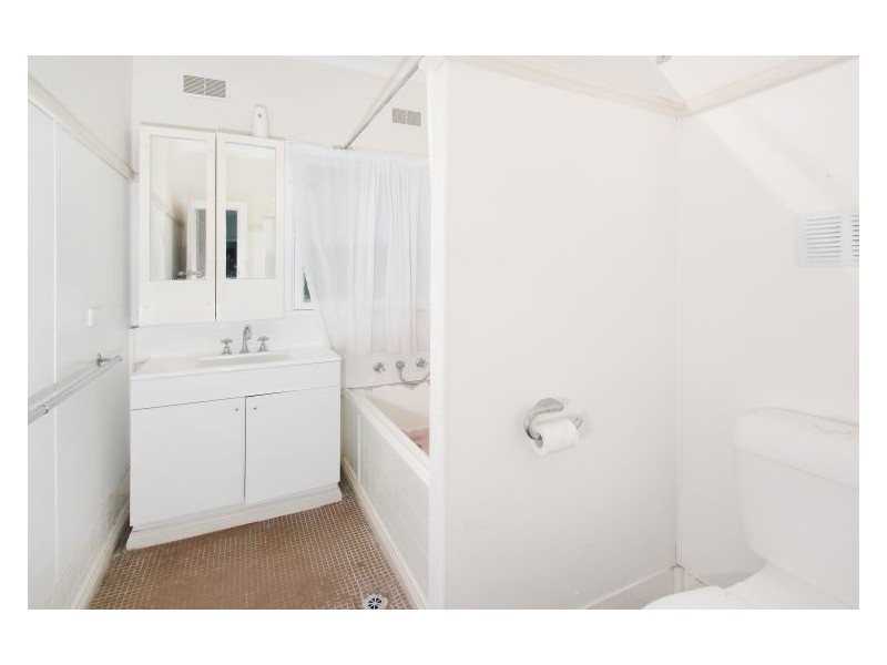 15 Elanora Avenue, Blacktown NSW 2148