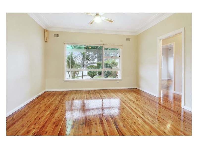 House 10 Selby Place, Blacktown NSW 2148