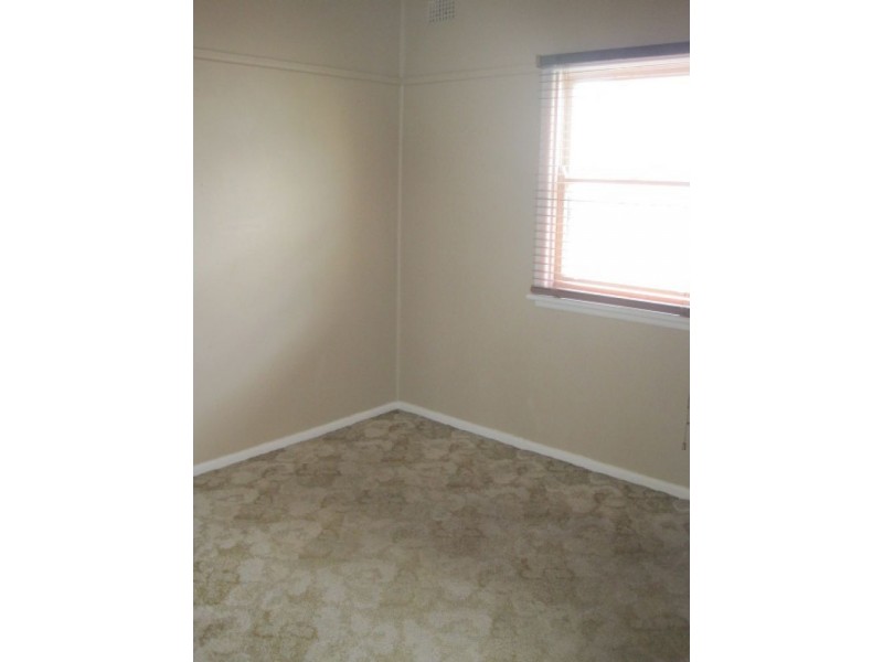 House 76 Orana Avenue, Seven Hills NSW 2147