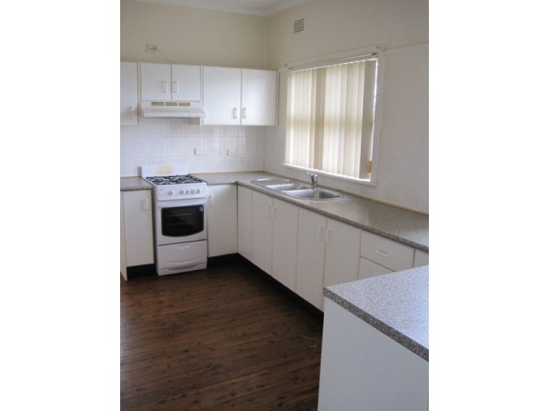 16 Glamorgan Street, Blacktown NSW 2148