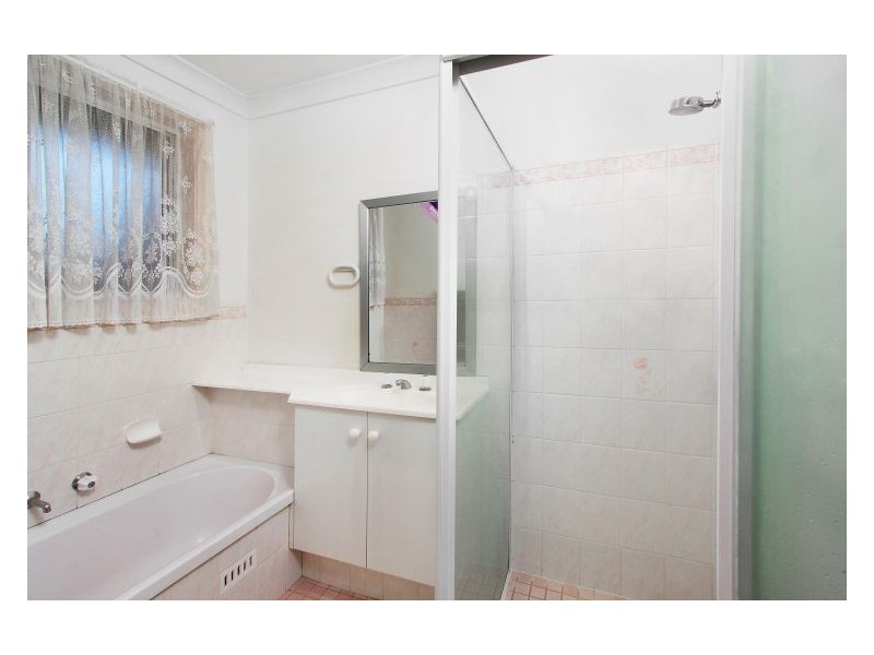 32 De Castella Drive, Blacktown NSW 2148