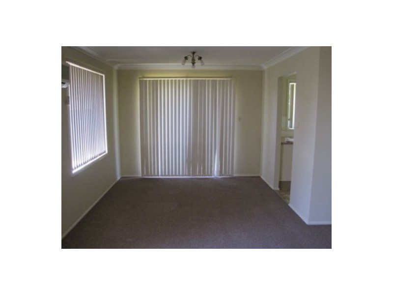 18 Newnham Street, Dean Park NSW 2761