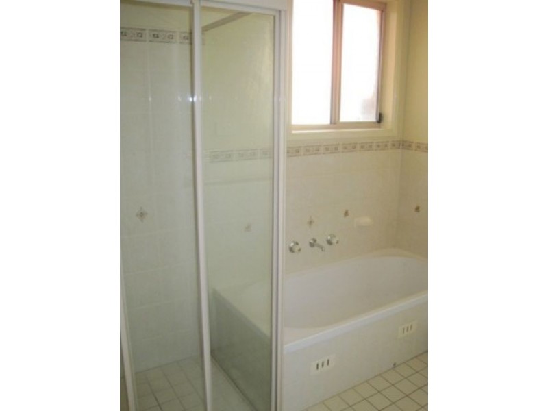 18 Newnham Street, Dean Park NSW 2761