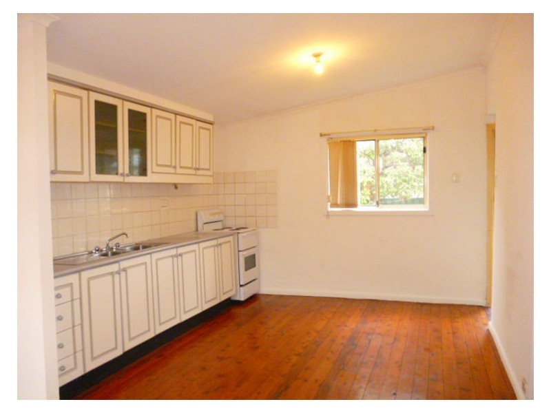 Flat 2 Pentland Street, Quakers Hill NSW 2763