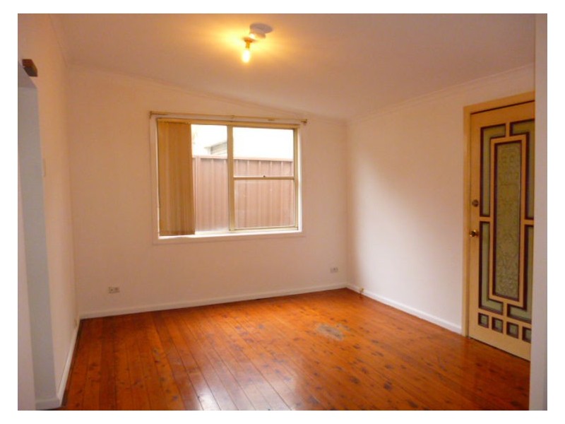 Flat 2 Pentland Street, Quakers Hill NSW 2763