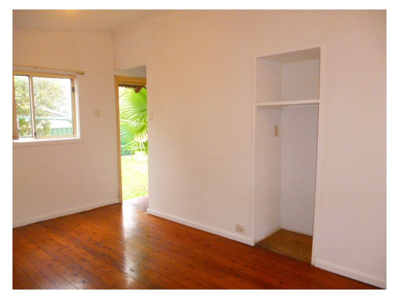 Flat 2 Pentland Street, Quakers Hill NSW 2763