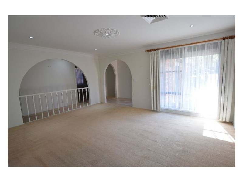 House 63 Cowley Crescent, Prospect NSW 2148