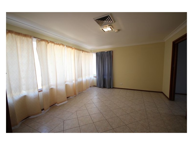 65 Leabons Lane, Seven Hills NSW 2147