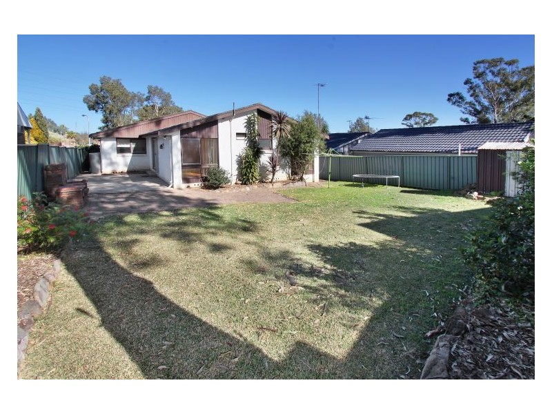 8 Harrod Street, Prospect NSW 2148