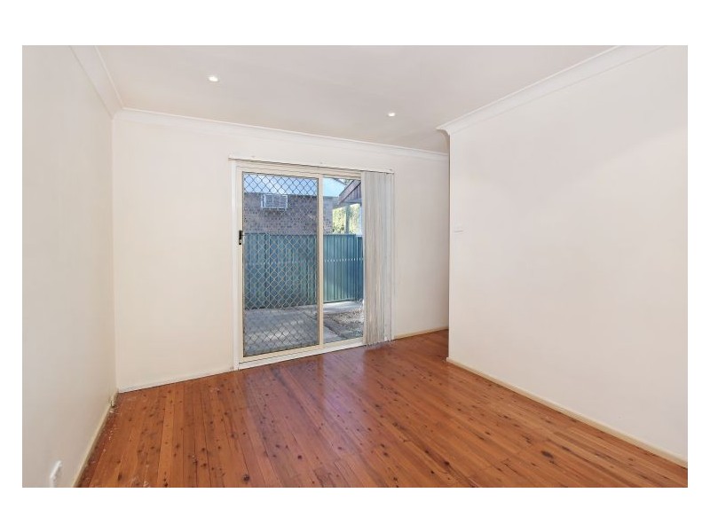 8 Harrod Street, Prospect NSW 2148