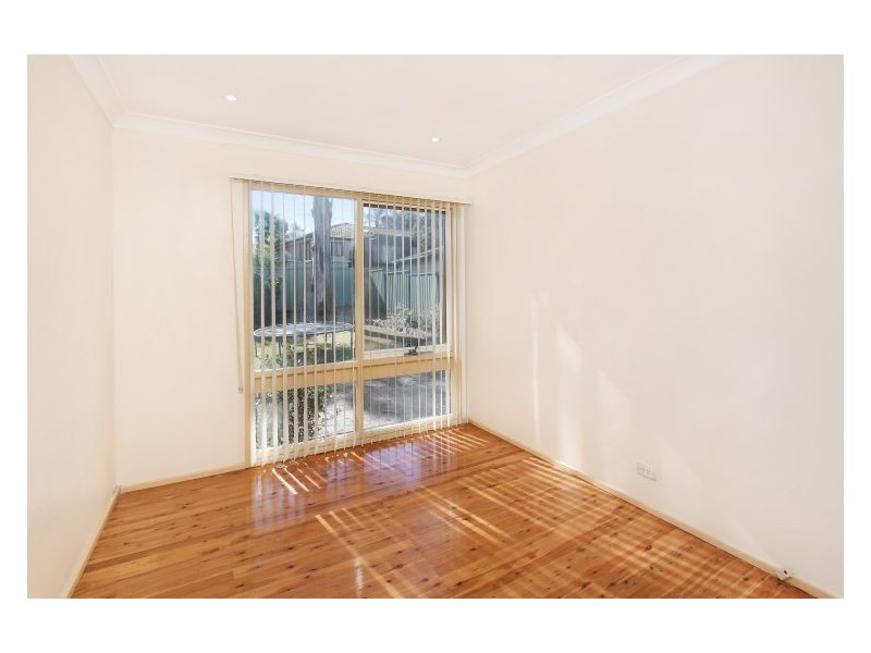 8 Harrod Street, Prospect NSW 2148