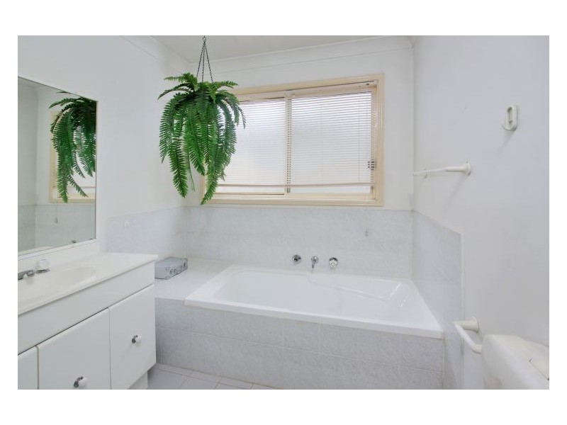 48 Manorhouse Boulevard, Quakers Hill NSW 2763