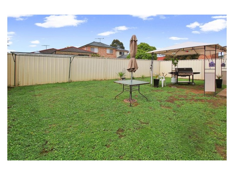 48 Manorhouse Boulevard, Quakers Hill NSW 2763