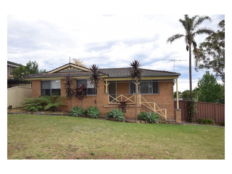 14 Desley Crescent, Prospect NSW 2148