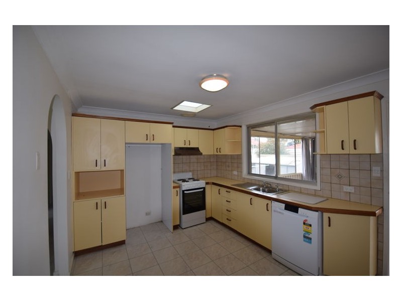 14 Desley Crescent, Prospect NSW 2148