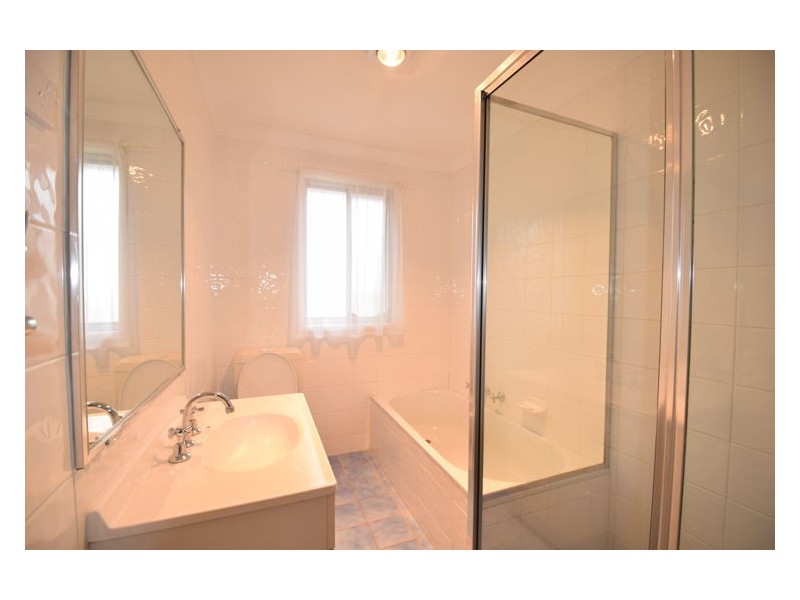 14 Desley Crescent, Prospect NSW 2148