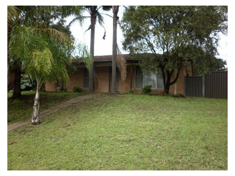 1 Kenneth Crescent,, Dean Park NSW 2761