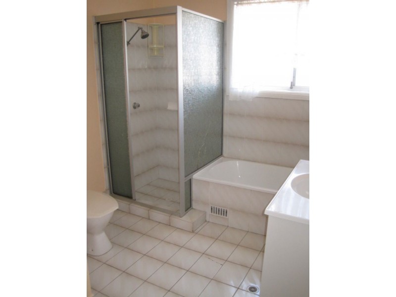 9/24  Upwey Street,, Prospect NSW 2148