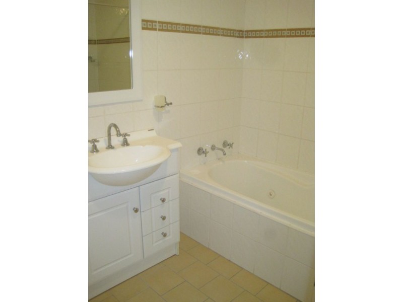 33/12-18  Conie Ave,, Baulkham Hills NSW 2153