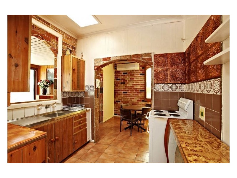 7 Charlton Road, Lalor Park NSW 2147