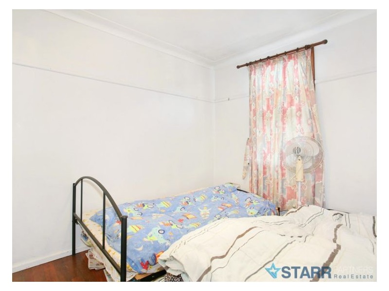 House 22 Noakes Parade, Lalor Park NSW 2147