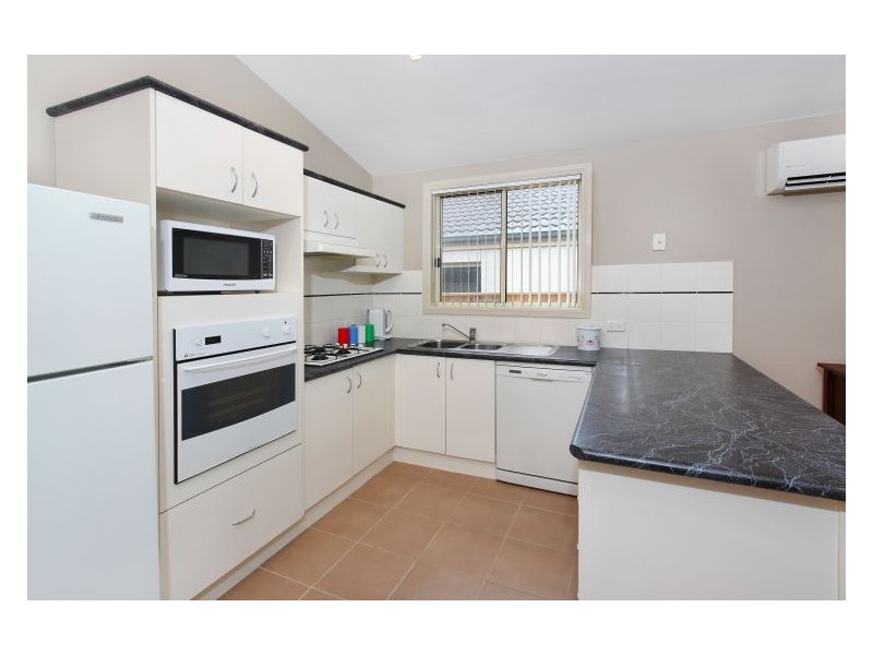 10 Lyndel Close, Quakers Hill NSW 2763