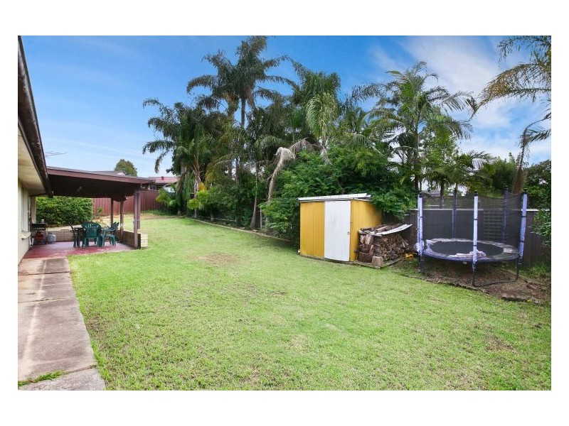8 Orde Place, Prospect NSW 2148