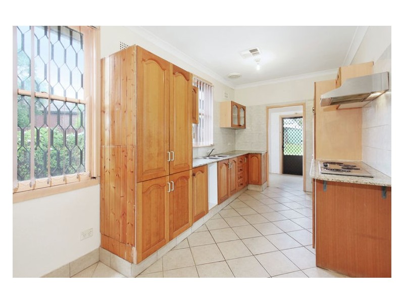 16 Moffat Drive, Lalor Park NSW 2147