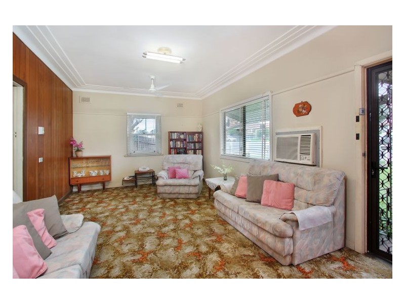 47 Newton Road, Blacktown NSW 2148