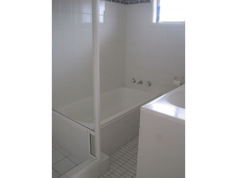 House 4 Bowen Place, Seven Hills NSW 2147