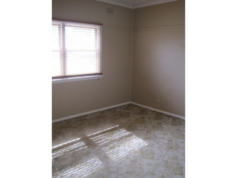 House 76 Orana Avenue, Seven Hills NSW 2147