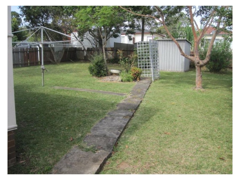 House 76 Orana Avenue, Seven Hills NSW 2147