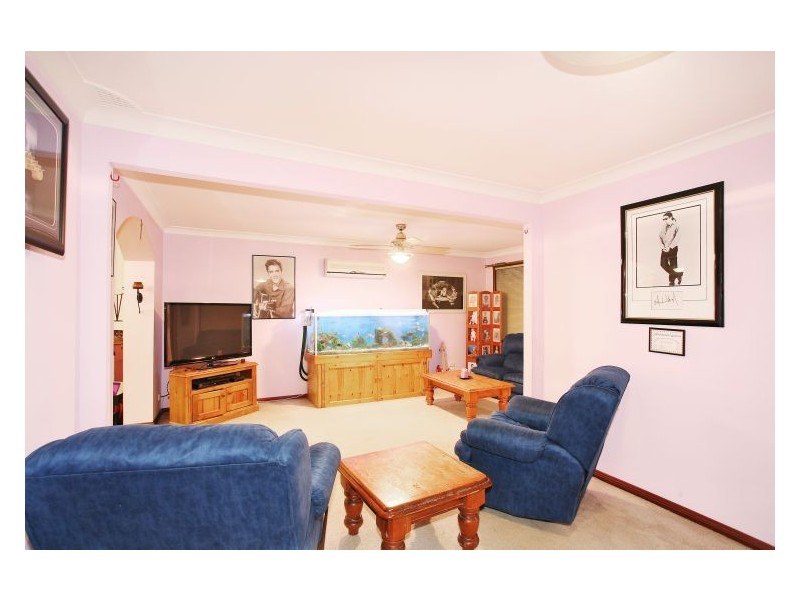 30 Ollier Crescent, Prospect NSW 2148