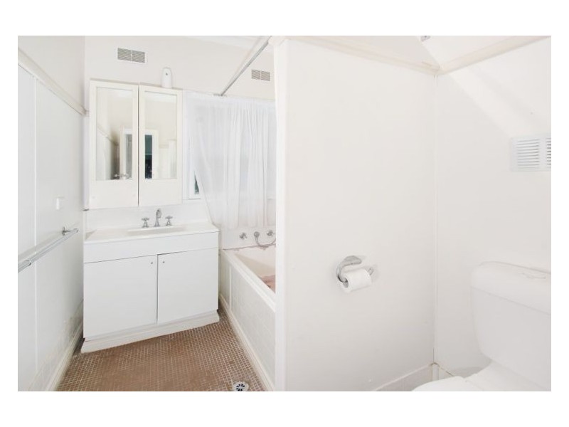 House 15 Elanora Avenue, Blacktown NSW 2148