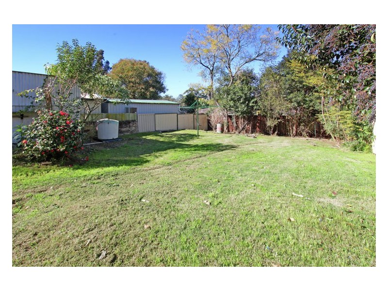 16 Charlton Road, Lalor Park NSW 2147
