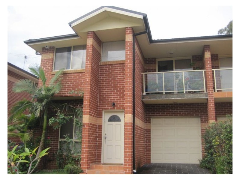 Townhouse 1b Orana Ave,, Seven Hills NSW 2147