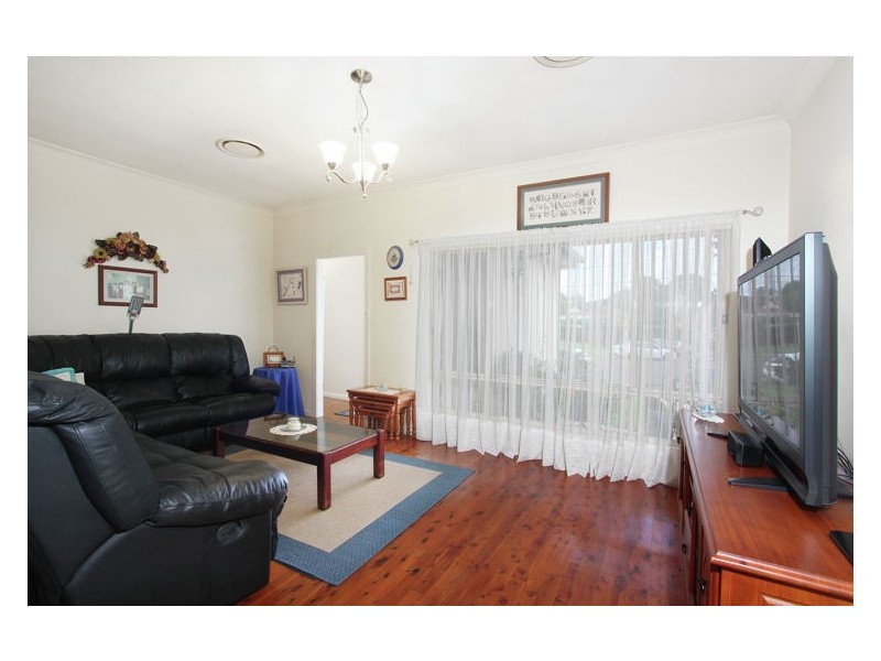 38 James Street, Seven Hills NSW 2147