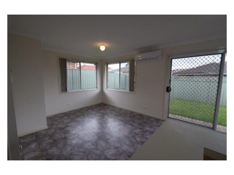 House 10 Whibley Street, Glenwood NSW 2768