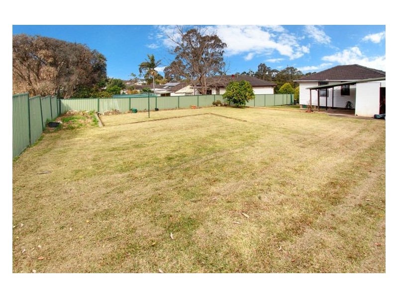 25 Charlton Road, Lalor Park NSW 2147