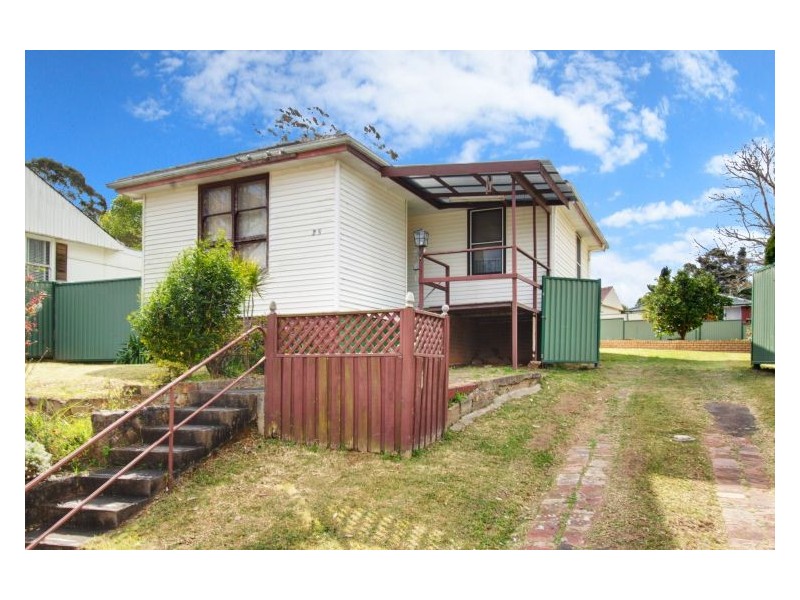 25 Charlton Road, Lalor Park NSW 2147